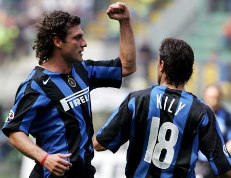 日职联战报：杰巴里梅开二度，大阪钢巴4-1完胜东京绿茵