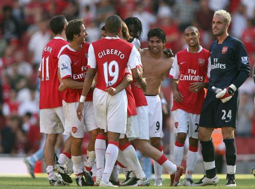 门德斯：不知道为啥有这么多关于亚马尔的噪音，我们都年轻过