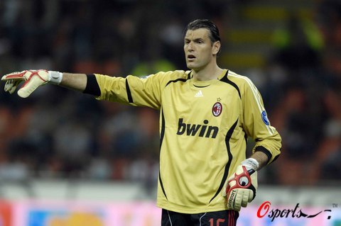 官方：沃尔夫斯堡体育总监申齐洛茨离任