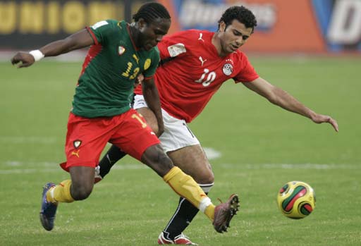 邮报：赫尔城客战斯托克城绝杀后挑衅主场球迷，引发双方冲突