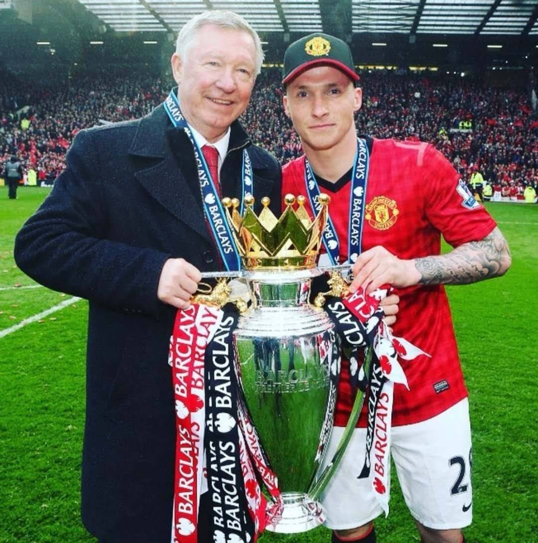 子弹对阵跳伞蚁首发公布：哈里森、普拉瑟领衔