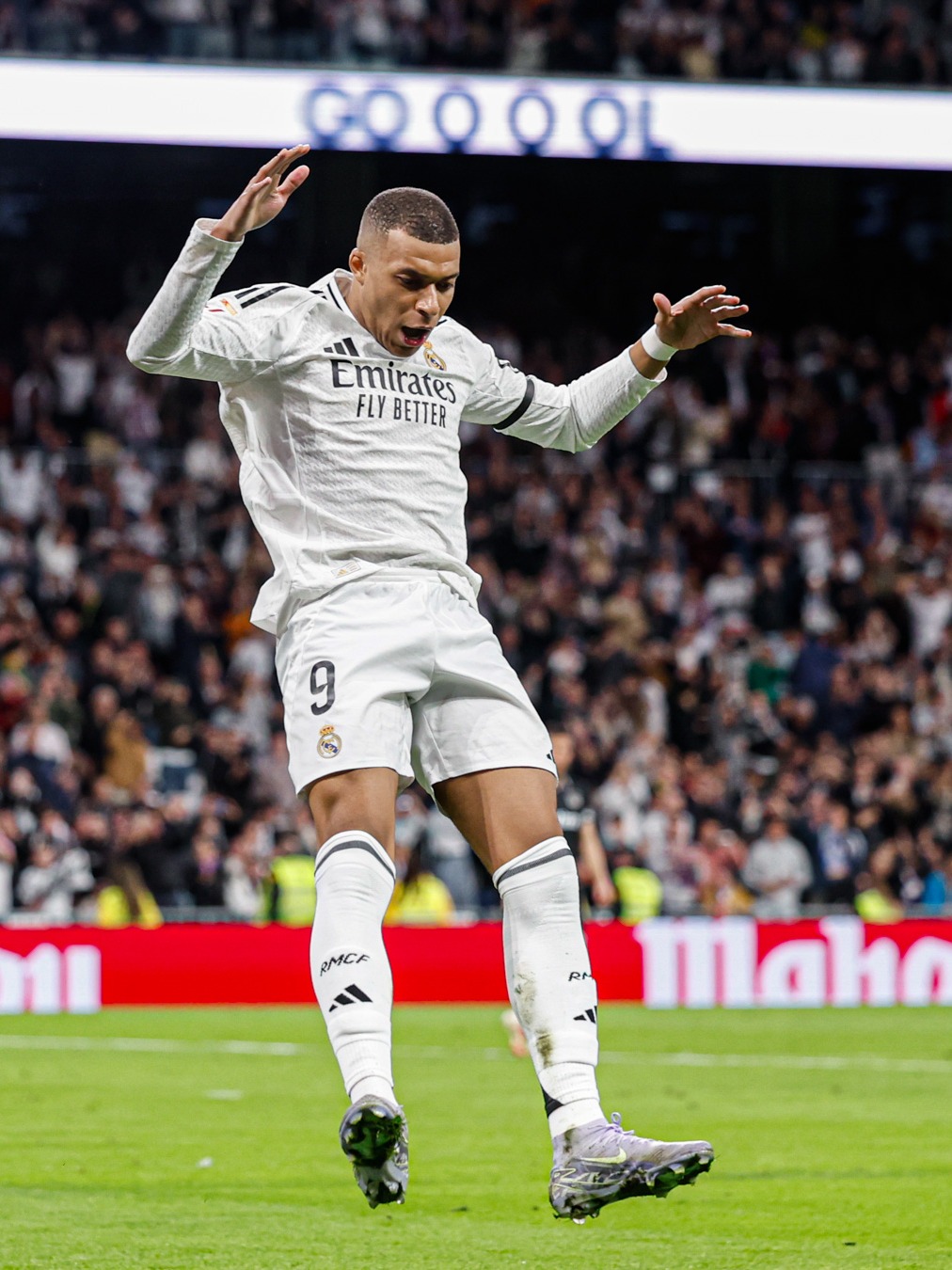 每体：巴萨对梅西重返诺坎普不知情，不清楚他是如何进入的