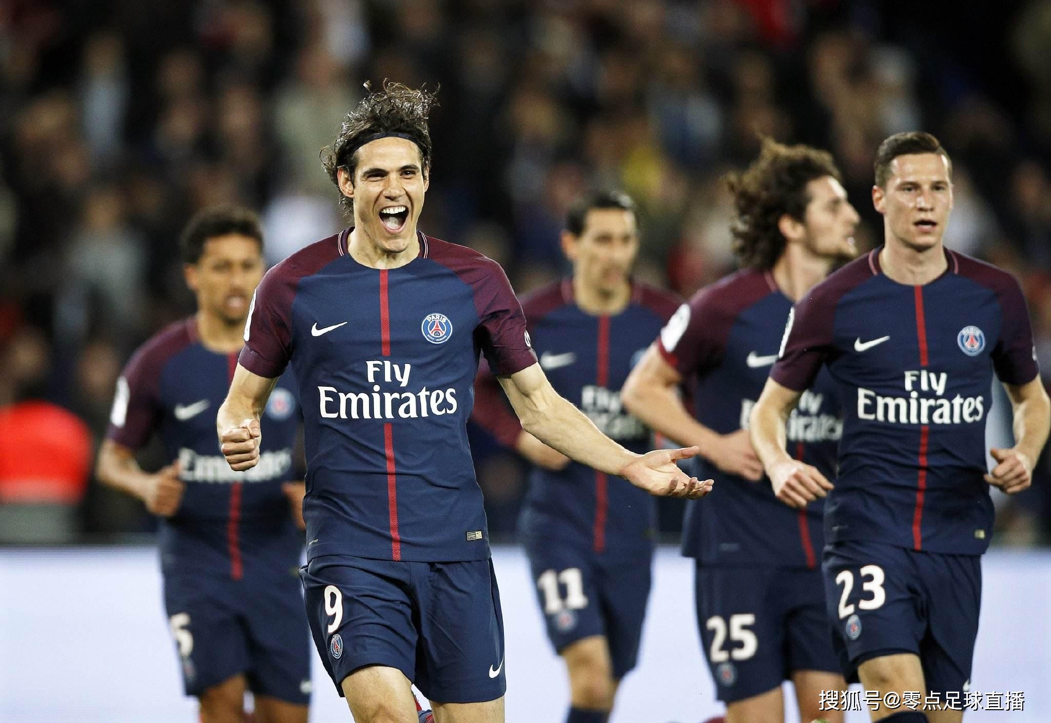 本菲卡旧将路易松晒照说在学习，照片显示他问AI足球总监职责